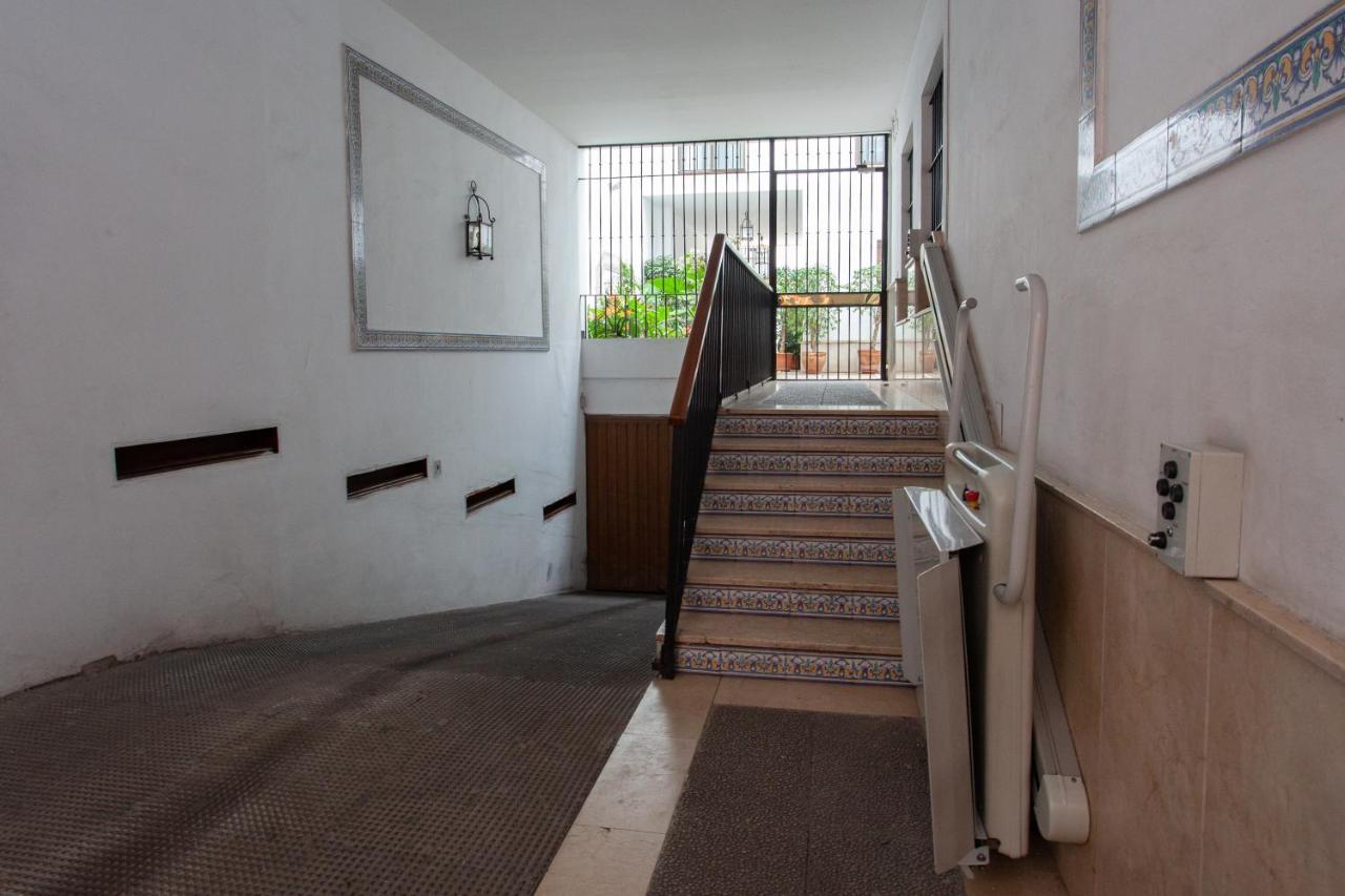 Pikis Apartment Center 1 Seville Luaran gambar
